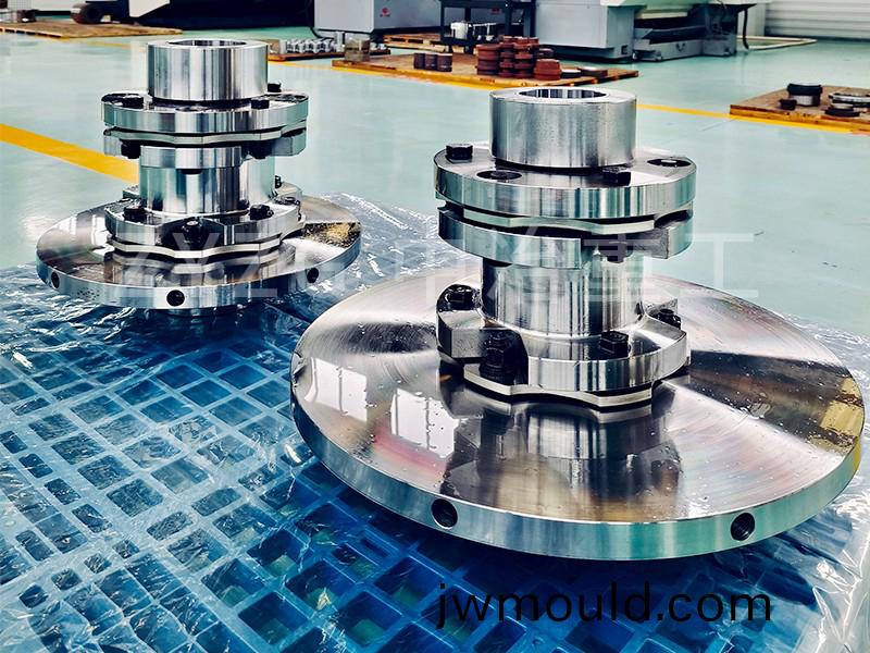 膜片聯(lián)軸器運(yùn)(yun)轉(zhuǎn)時不能存在安裝誤差